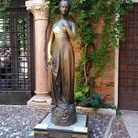 La Perla, Quiete Ed Eleganza Con Vista Apartment *